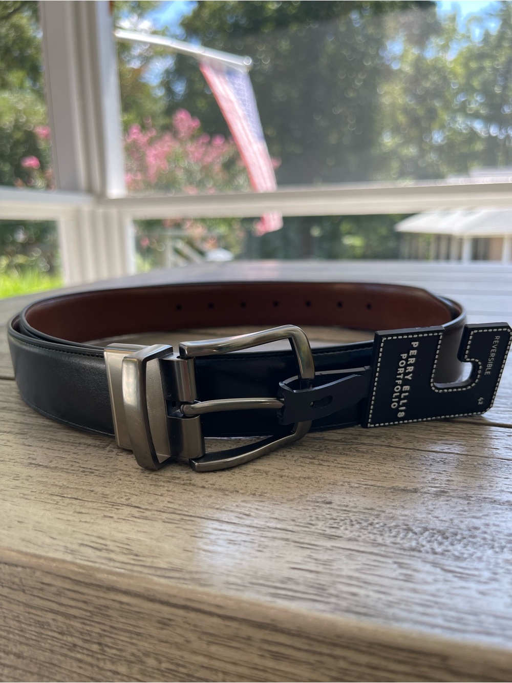 Perry Ellis Mens Reversible Black Brown Vegan Leather Belt Size 42 NWT